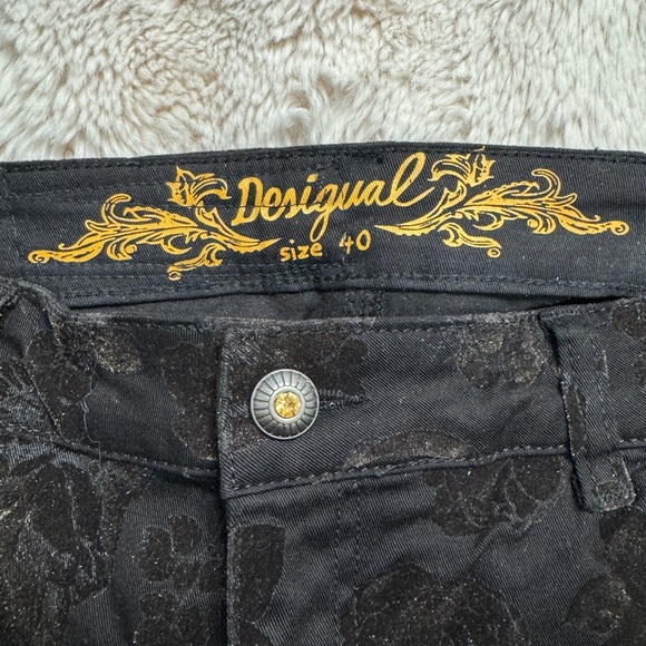 NWOT Desigual Black and Olive Velvet Floral Straight Pants - Picture 7 of 8